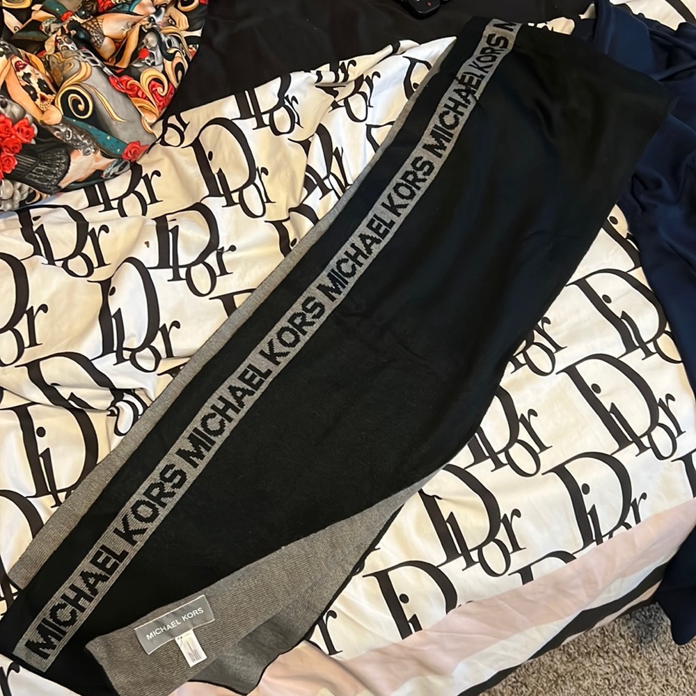 Michael Kors Scarf. New